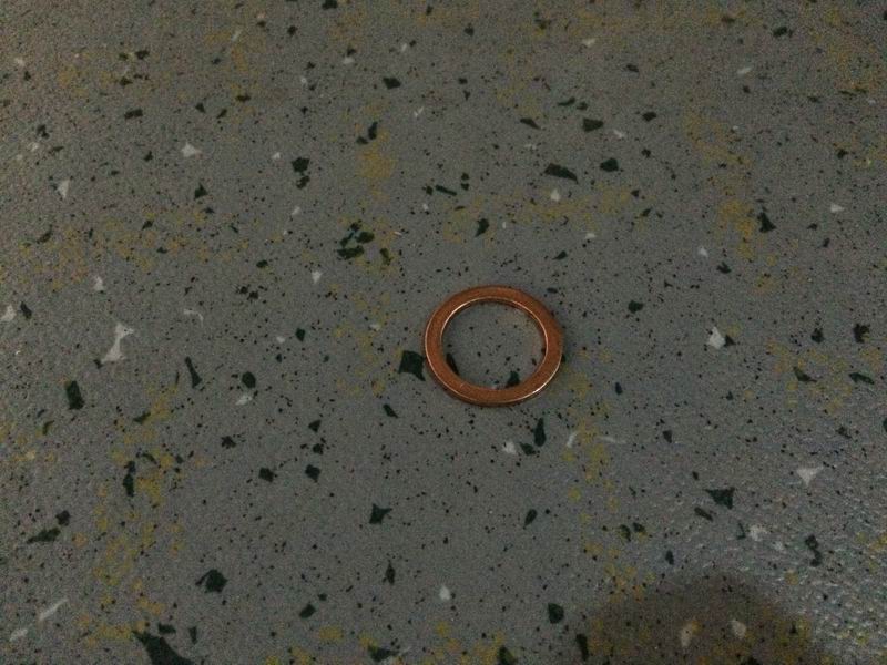 Supercharger water inlet pipe gasket