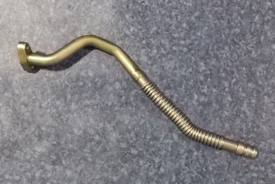 Supercharger oil return pipe