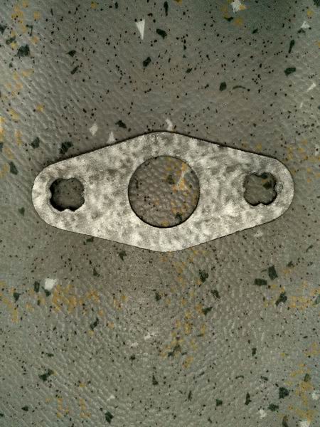 Прокладка возвратной трубы нагнетателя