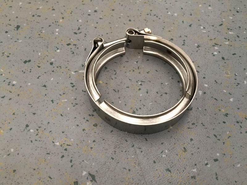 V-образный хомут для трубок-2