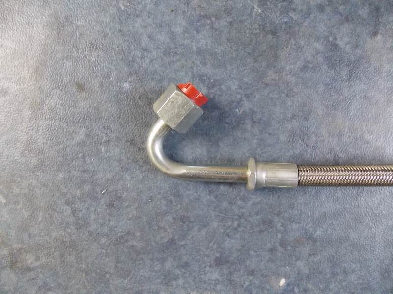 Supercharger oil inlet pipe