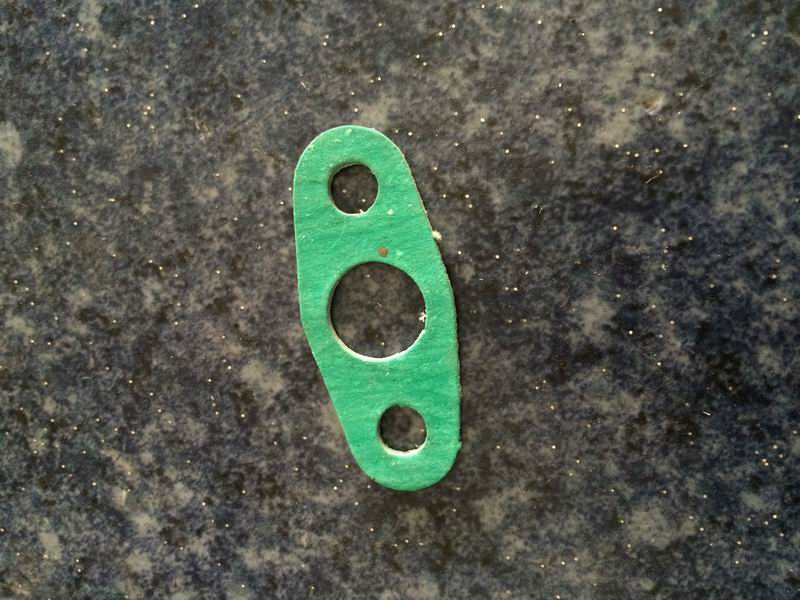 Фланцевая прокладка возвратной трубы нагнетателя