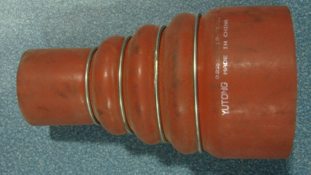 Силиконовая трубка переменного диаметра D