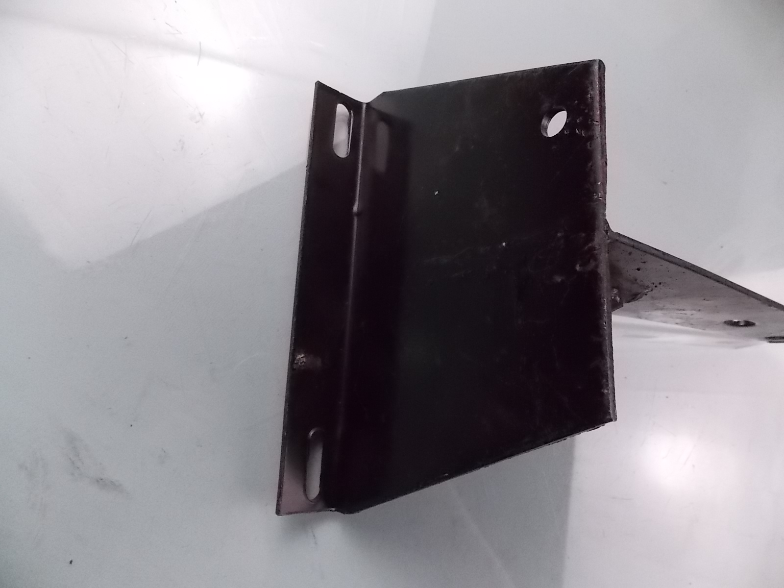 D Fixing bracket-1