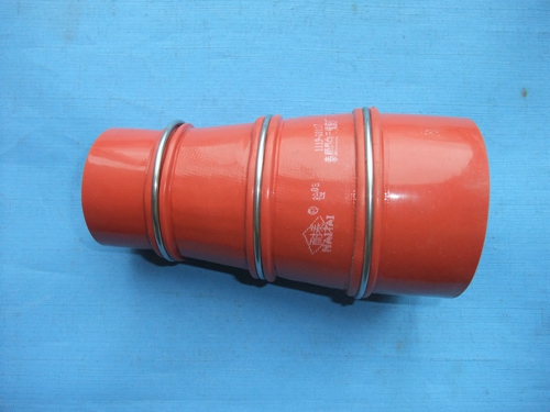 Силиконовая трубка переменного диаметра D