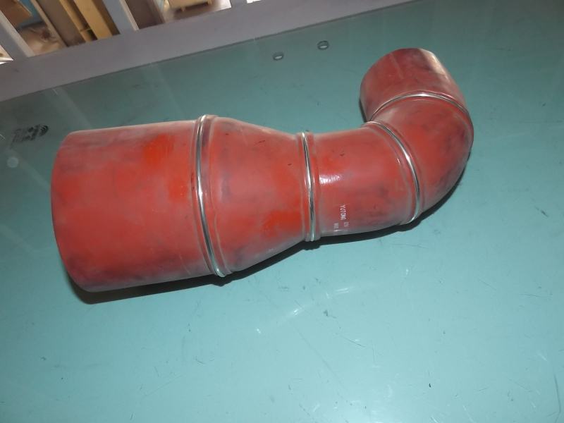 Right angle hose, Φ64-Φ101, 100/250, silicon