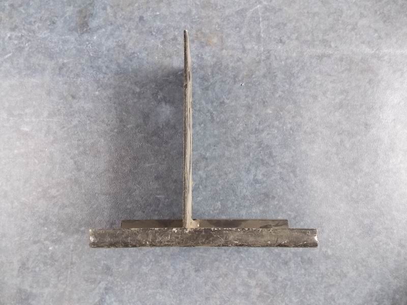 Intercooler steel pipe support