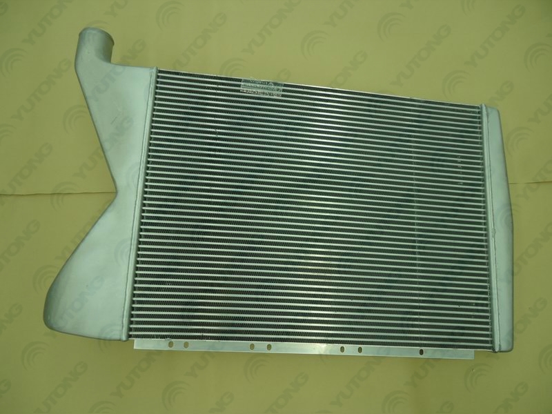 Intercooler assembly, upper and lower layout of air chamber, ZLQ2-1