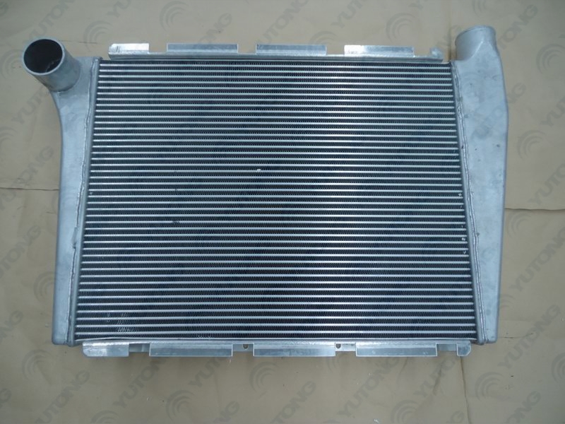 Intercooler assembly, upper and lower layout of air chamber, ZLQ2-2