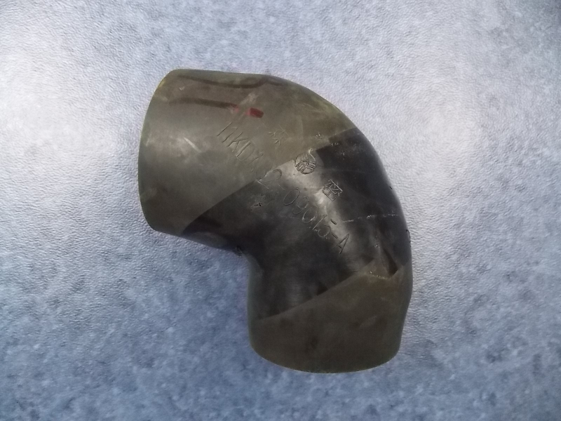 Выпускной патрубок интеркулера