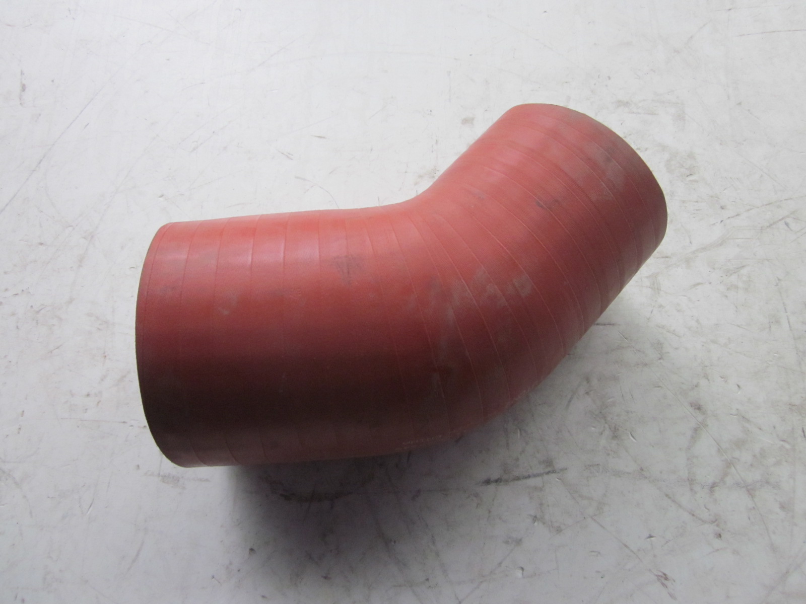 Шланг специальной формы, Φ 90- Ф 101 , 135 ° 110 / 120 кремний-1