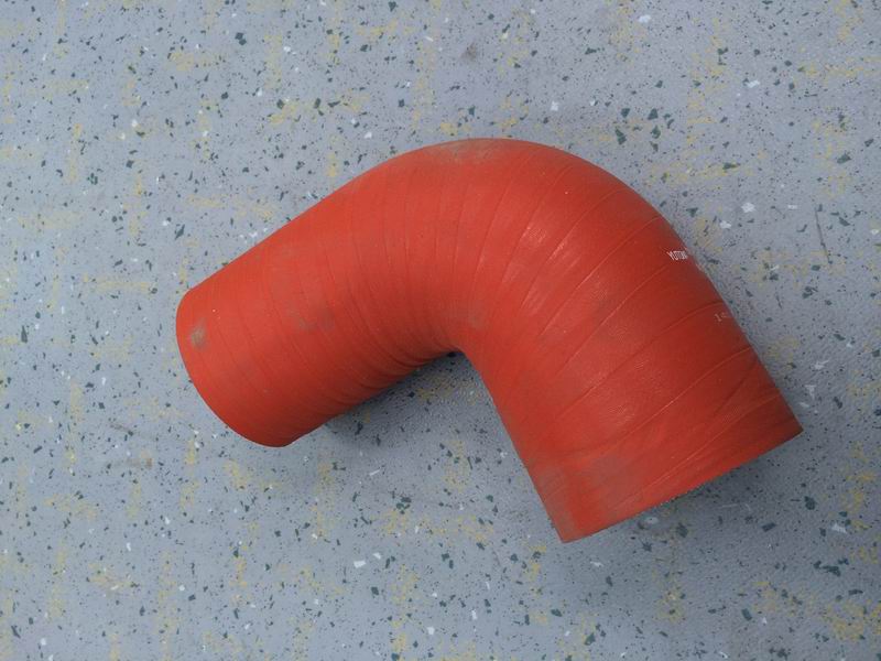 Right angle hose, Φ70-Φ76, 150/120, silicon