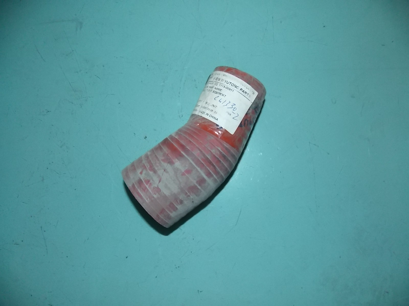 Engine air outlet hose