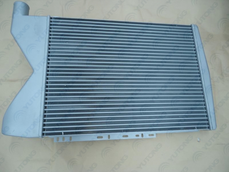 Intercooler assembly, upper and lower layout of air chamber, ZLQ2-2