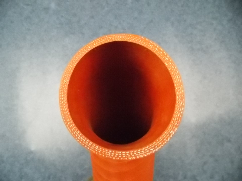 Special-shaped hose, Φ70-Φ80 height difference of 105, silicon-1