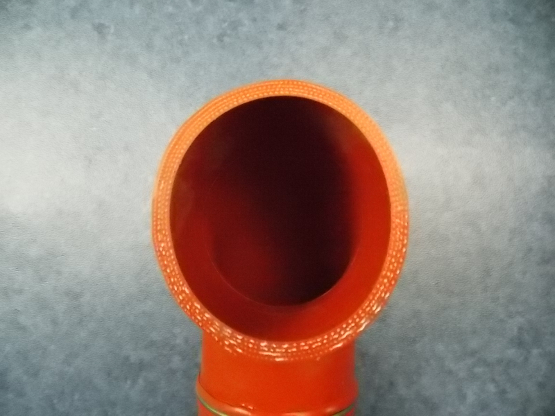 Угловой шланг, Φ 72- Ф 76 , 105 / 160 , кремний