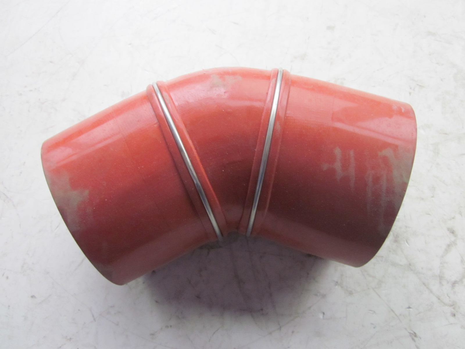 Special-shaped hose, Φ101, 135°105/105 silicon