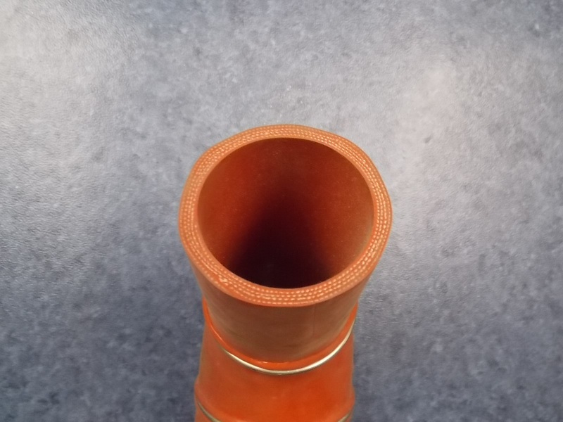 异型胶管（120°，Φ51-Φ76，硅）,125/100-1