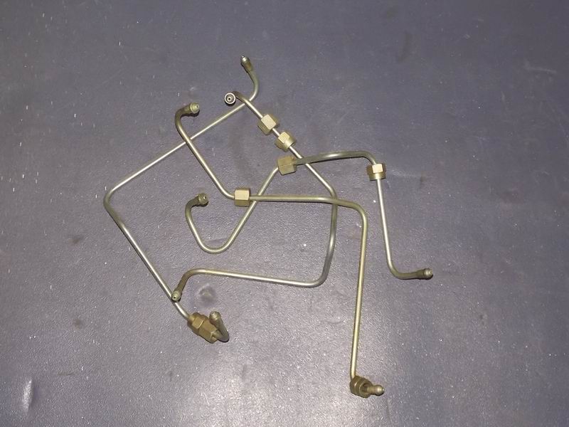 High pressure oil pipe assembly