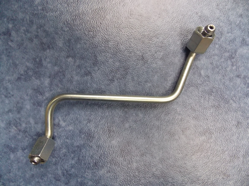 High pressure oil pipe; four cylinders