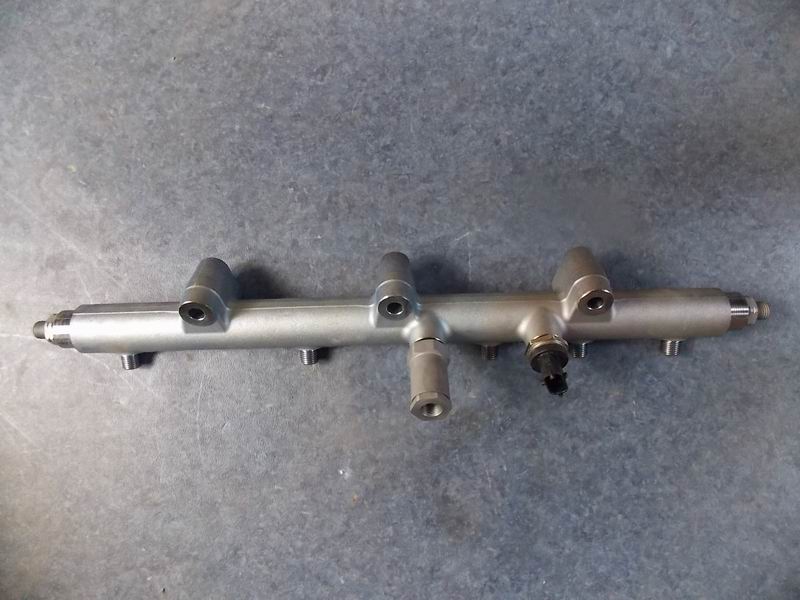Fuel common rail pipe; can be used for 1128-00124 generations