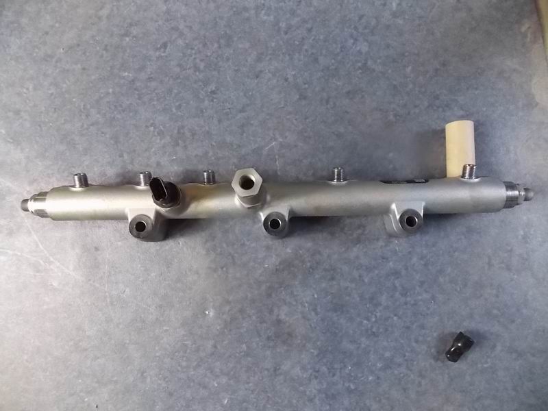 Fuel common rail pipe; can be used for 1128-00124 generations-2
