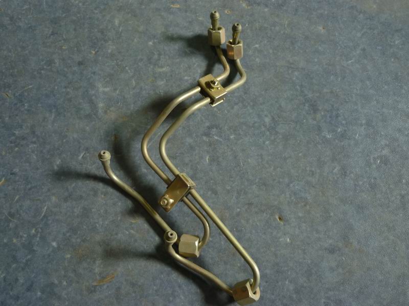 Маслопровод высокого давления; один комплект всей машины; содержит 4 шт.