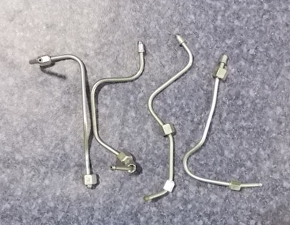 High pressure oil pipe; 4 cylinders