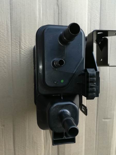 Карбоновый фильтр в сборе (включая кронштейн)-2