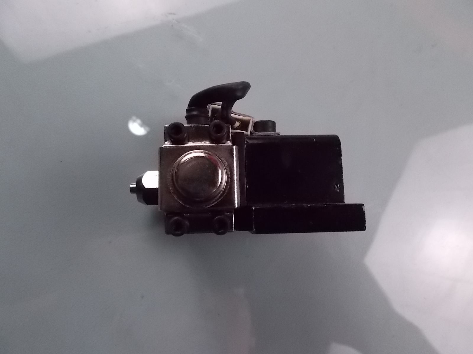 Idle lifting device-3