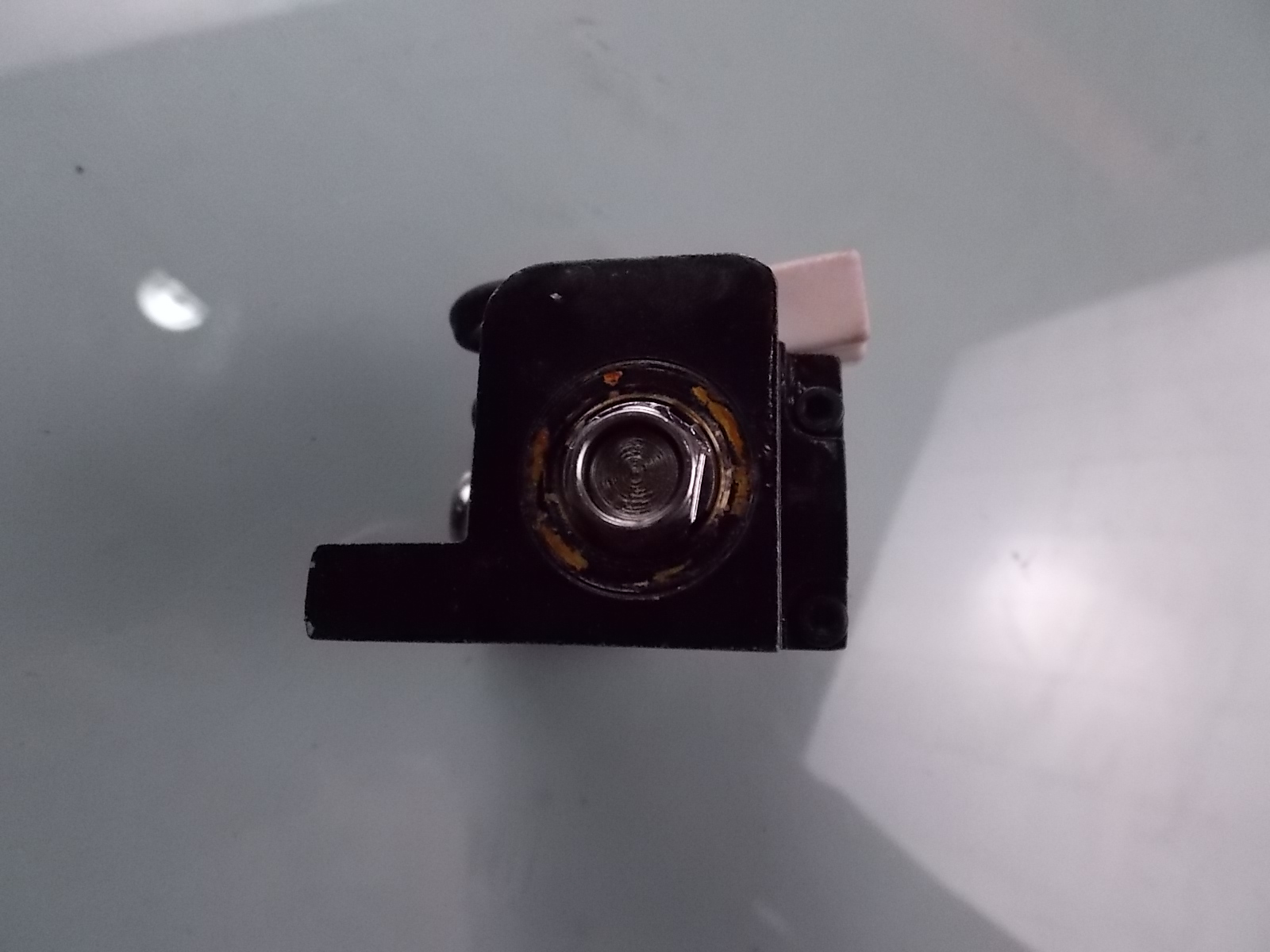 Idle lifting device-4
