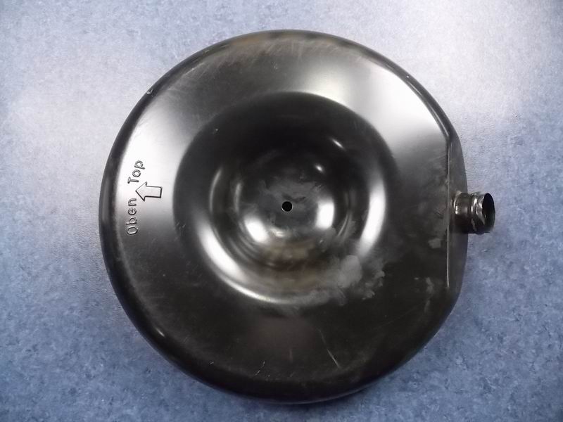 Air filter bottom cover