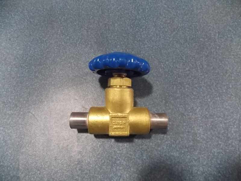 Запорный клапан на выходе воздуха