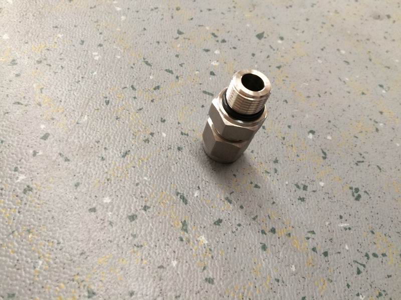 Трубопроводный фитинг (М 18 внешняя резьба-Φ 12 , Фуруи)