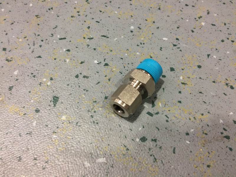 Pipe joint (M18 external thread-Φ10, Furui)