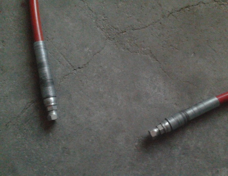 Шланг высокого давления (L= 2200 , КПГ, Динхуэй, с разъемом)-1