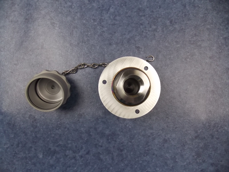 Filling port assembly