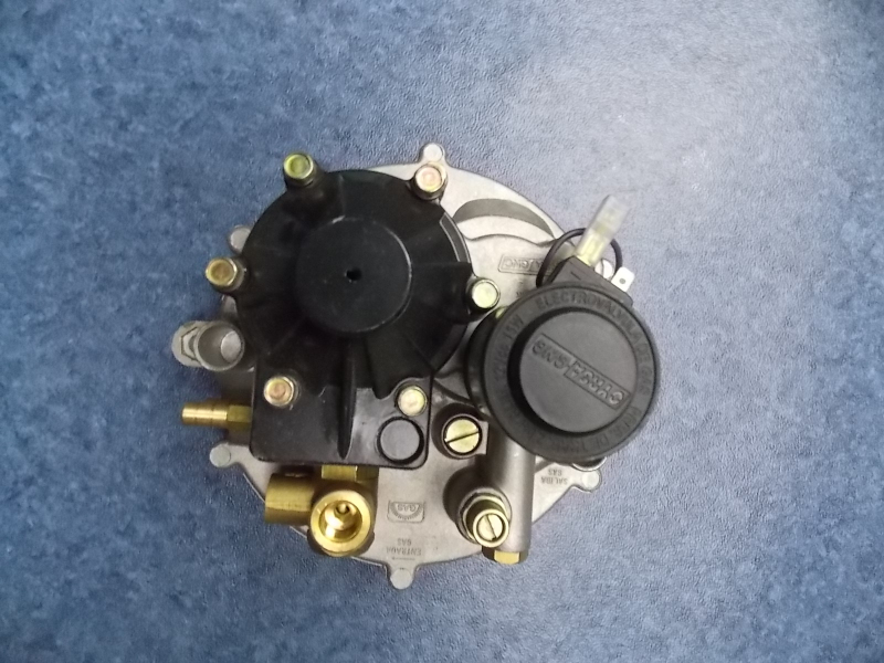 Pressure reducing valve