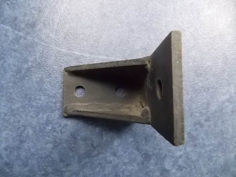 D. The rear silencer is fixed.-1