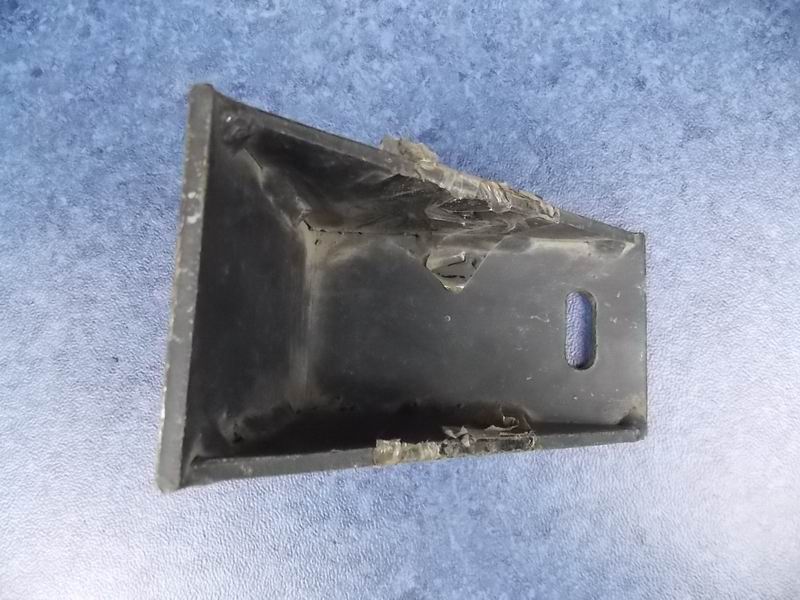 Front fixing bracket of muffler (20 processes)-2