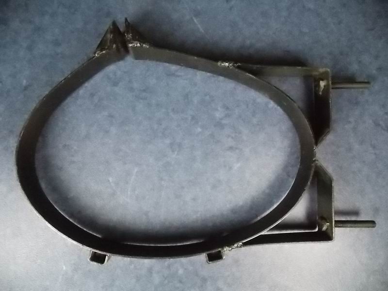 D Silencer fixing clamp