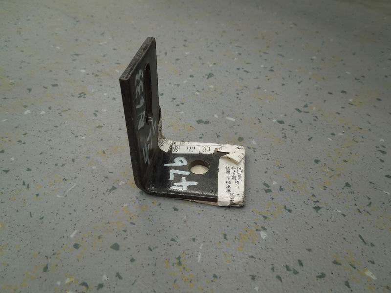 Кронштейн выхлопной трубы Г-образный, 4mm , нет