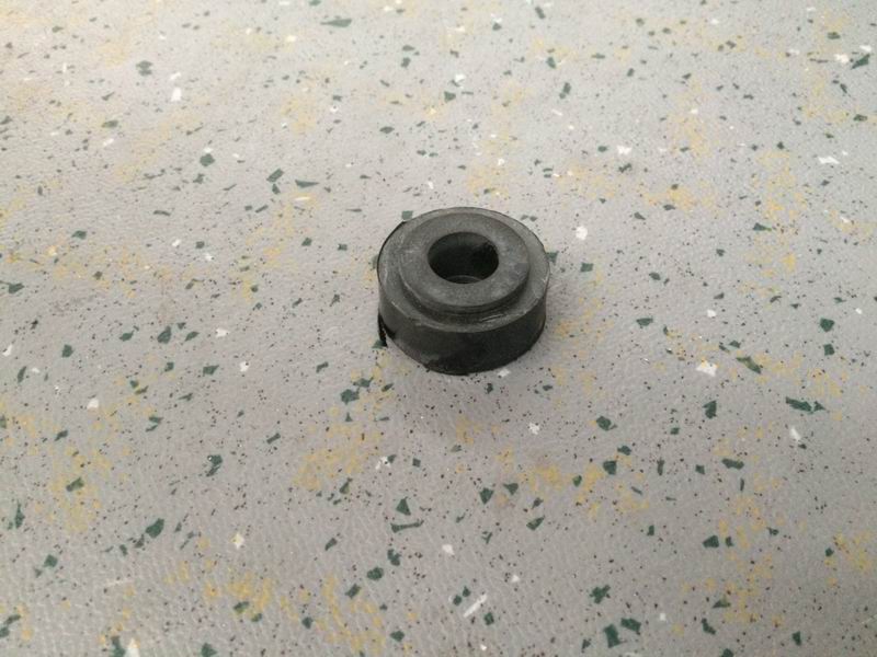 Rubber vibration damping pad, 15, φ16, A75-1