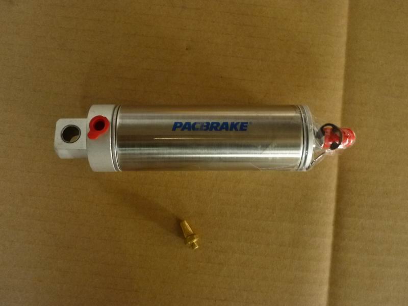 Braking cylinder-1