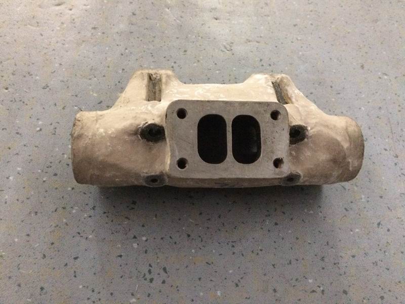 Intermediate exhaust manifold