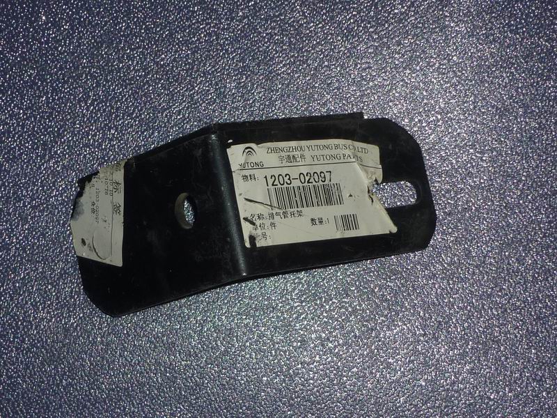 Фиксатор впускной и выпускной трубы, овальный, 160 × 75-1