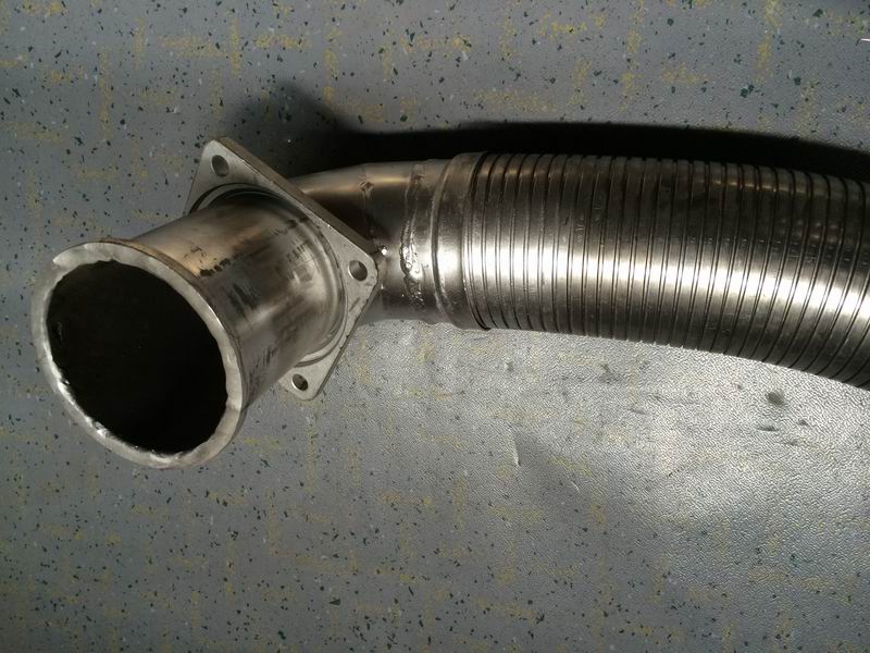 Exhaust corrugated pipe (flange 99*99, L=554mm)