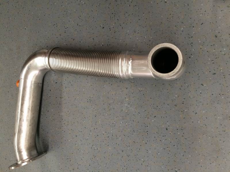 Exhaust corrugated pipe (flange 116*116, L=565mm)