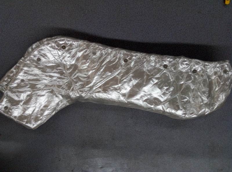 Изоляционная втулка, оснащенная 1203-14300