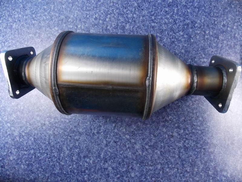 Catalytic converter assembly (NQ5.638N4-LNG)